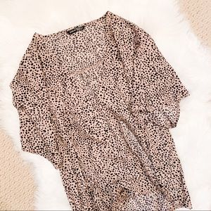Hi-Low short sleeve micro animal print blouse - XL